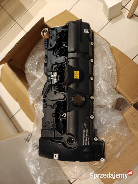 Sprzedam nową pokrywę zaworów BMW mazowieckie