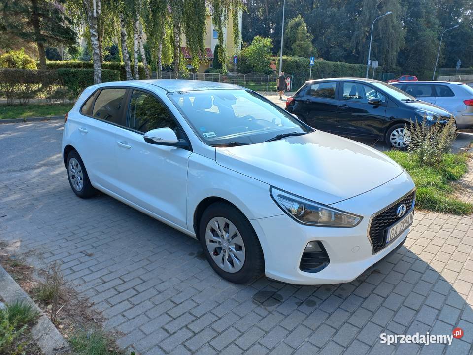 Hyundai i30 2017r salon 16 CRDI 110 diesel Gdynia