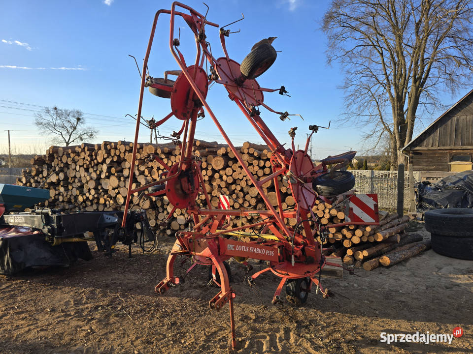 Przetrząsacz siana LELY LOTUS Stabilo 770 77 m Włosty