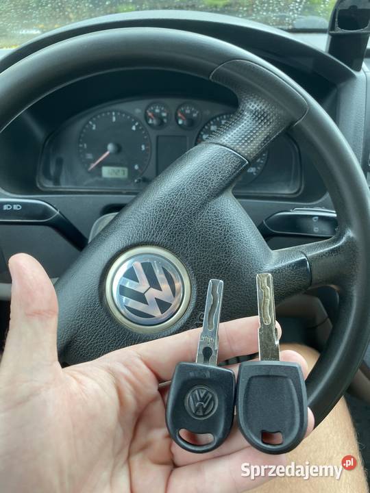 Dorabianie Kluczy Volkswagen Passat Golf Poznań