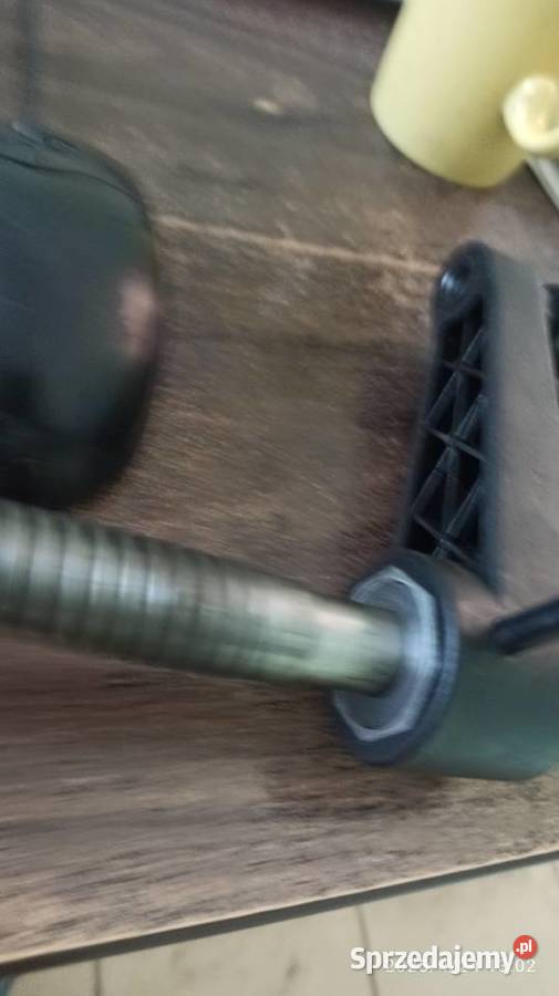 pokrętło ze śrubą do nastawiania suportu Kłodawa