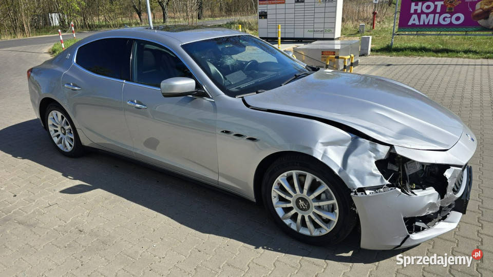 Maserati Ghibli Ładny Pali Jeżdzi Chłodnice całe elektryczne lusterka Karczew sprzedam