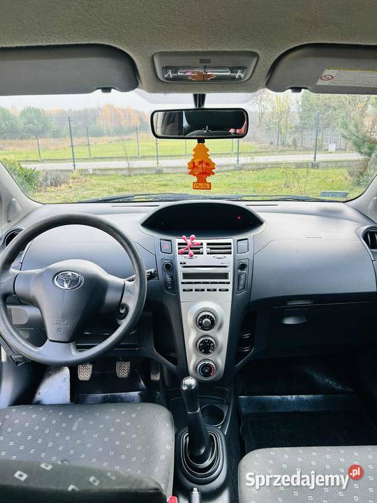 Toyota Yaris 10 benzyna 2008 Rok produkcji 2008 Łódź sprzedam