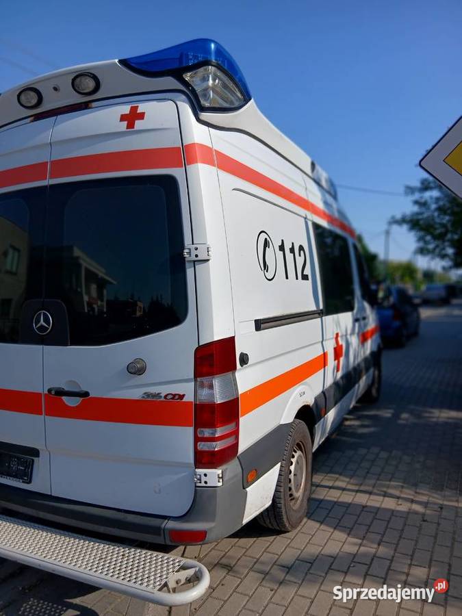 Sprzedam MercedesBenz Sprinter 22 CDI AMBULANS światła przeciwmgłowe Gniezno