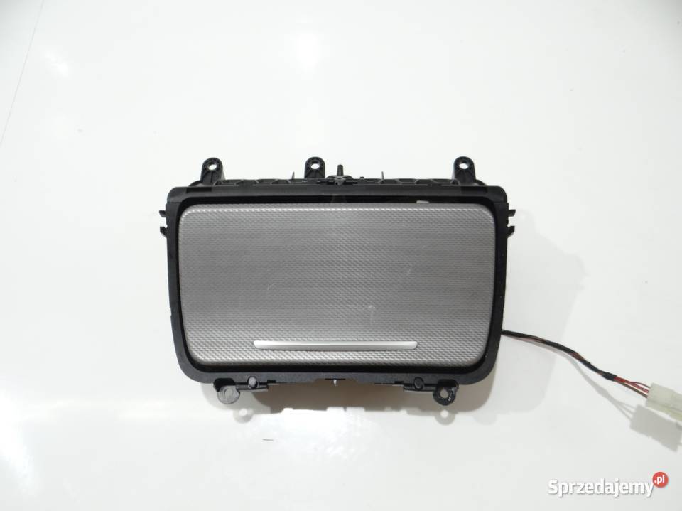 SCHOWEK UCHWYT NA KUBKI BMW F10 F11 LCI 9283611 Strzyżewice
