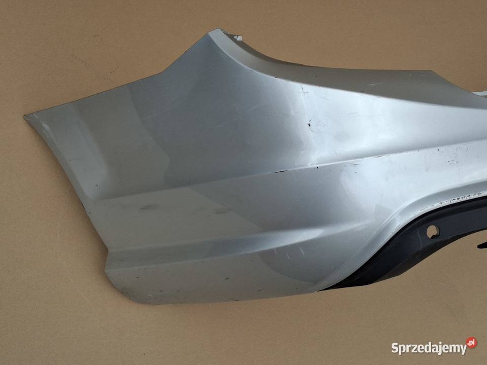 MERCEDES CKLASA W204 LIFT KOMBII AMG ZDERZAK TYŁ Bieleń