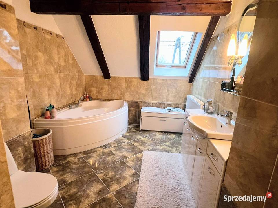 Mieszkanie pół domu na Warmii 100m2 garaż 40m2 cegła Sprzedaż warmińsko-mazurskie Bornity