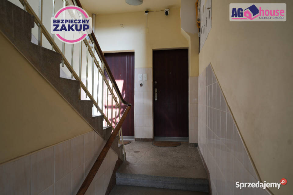 Dom wolnostojący 448m2 Gdynia Jesionowa 448m2