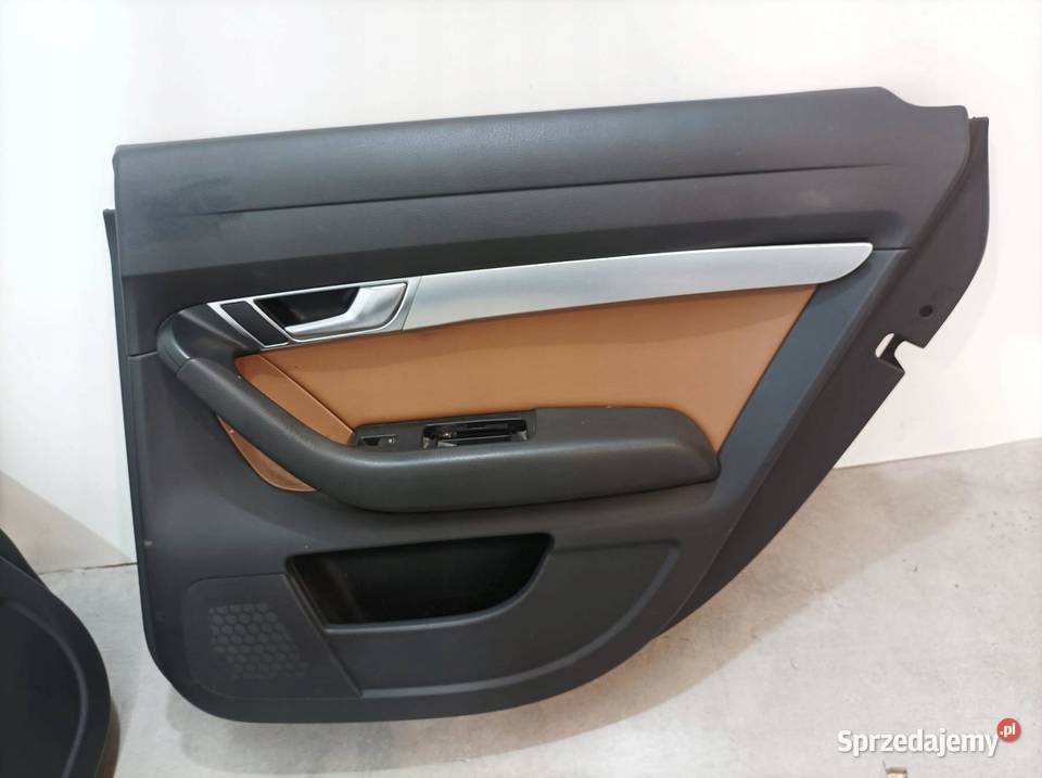 TAPICERKA BOCZEK LEWY PRAWY PRZÓD TYŁ KPL SEDAN Tapicerki samochodowe