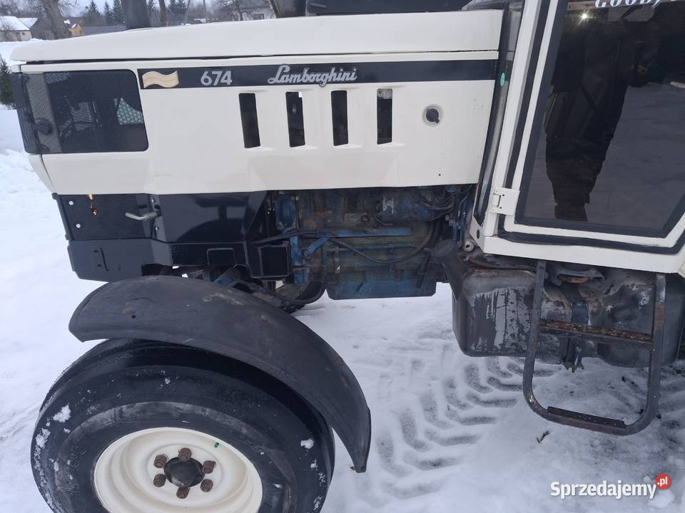 Traktor Lamborghini 674 Buśno