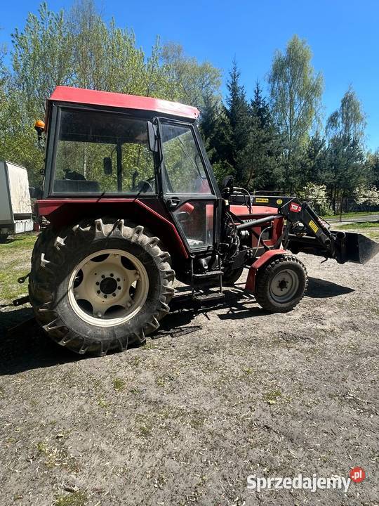 Ciągnik rolniczy Zetor 7011 z turem w komplecie Mstów