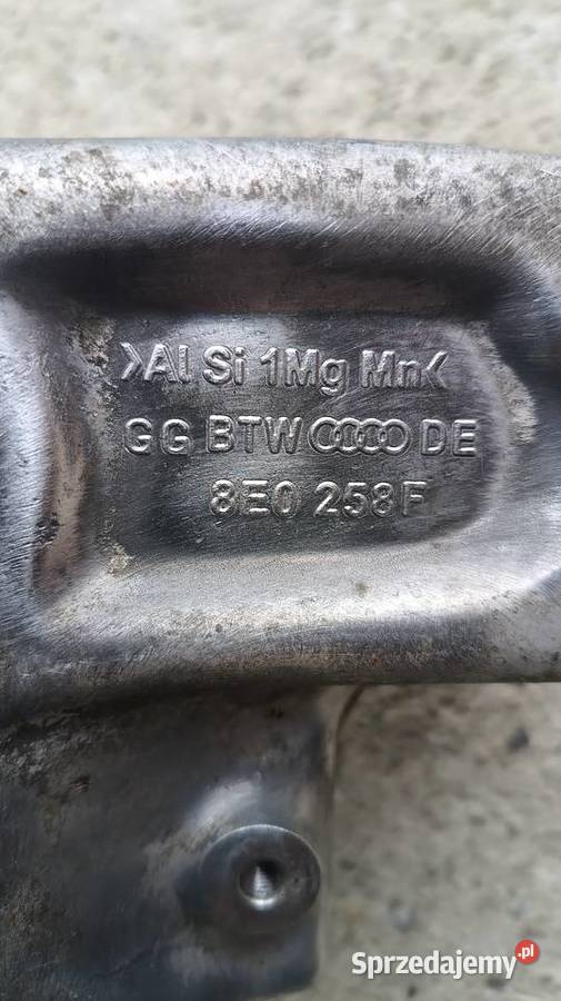 Zwrotnica zwrotnice audi A4 B6 B7 8E0258F Zwrotnice podkarpackie Jasło sprzedam