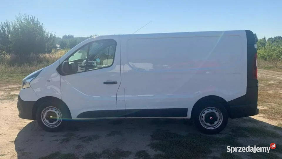 Renault Trafic 16DCI 100 Start Stop L1H1 Komfort garażowany sprzedam