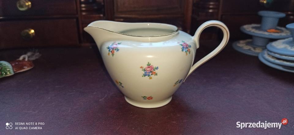 Mlecznik ecru z drobnymi bukiecik zmiany Porcelana i szkło Gdańsk