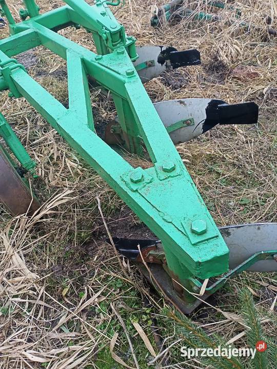 Pług 3 skibowy łódzkie Rusociny sprzedam