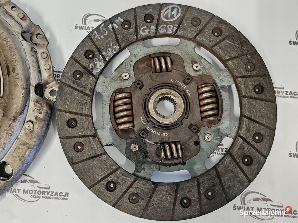 VW GOLF VI 16 TDI CAY 105 13r sprzęgło tarcza Sprzęgła i elementy świętokrzyskie