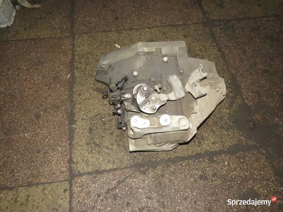 SKRZYNIA BIEGÓW F40 ZAFIRA C 20 CDTI sprzedam