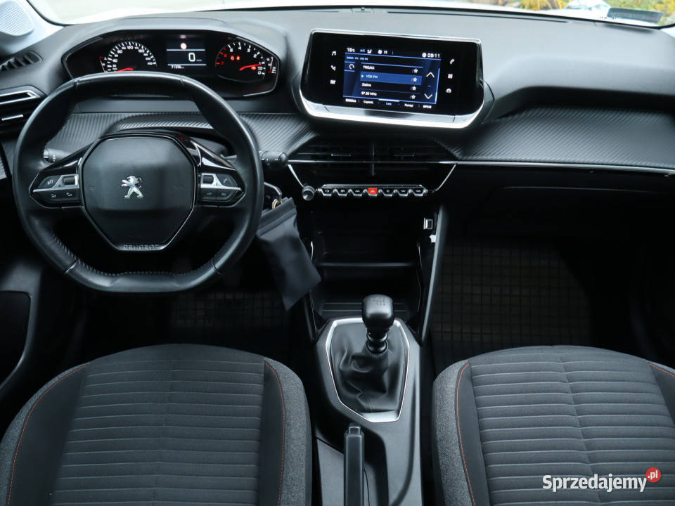 Peugeot 208 12 PureTech Hatchback Katowice