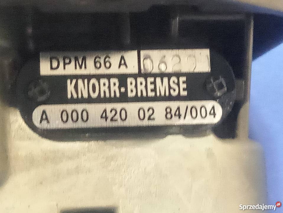 ZAWÓR HAMULCA RĘCZNEGO ATEGO ACTROS A0004200284 ciężarowe Rzędowice