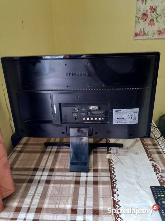 Telewizor Samsungdekoder DVBT2 tuner piloty Piaseczno sprzedam