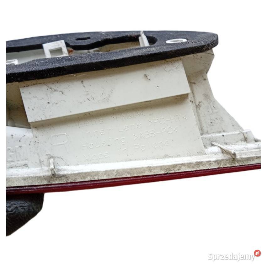 Lampa tylna prawa Opel Astra J kombi 20092015 Lampy tylne wielkopolskie