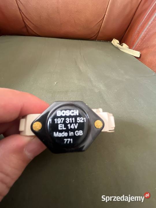 Regulator napięcia Bosch 1197311239 1197311521 Serock sprzedam