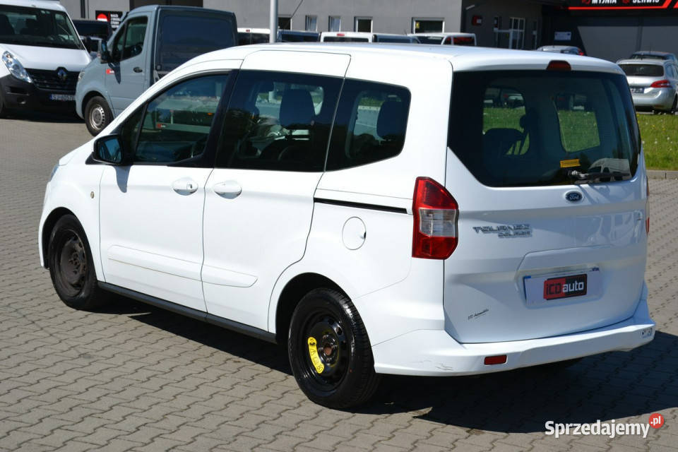 Ford Tourneo Courier 15 diesel 95 OSOBOWY Kęty