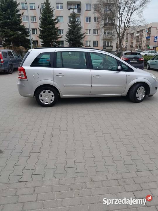 Opel Zafira 18 benzyna nieuszkodzony Zafira Osiek