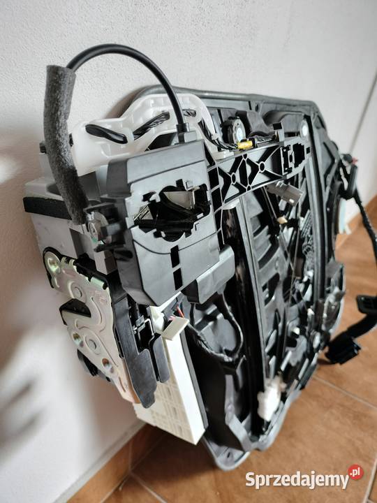 Mechanizm podnoszenia szyby Nisko