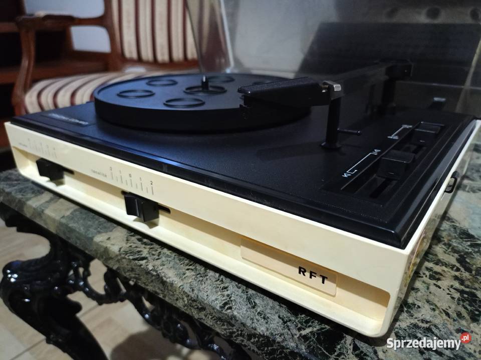Zabytkowy Gramofon RFT Ziphona Combo 323