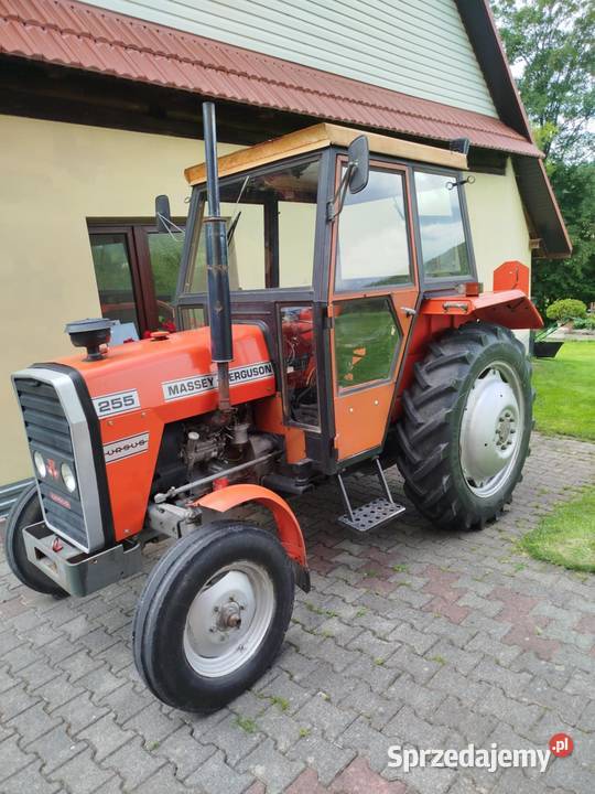 Massey Ferguson 255