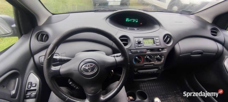 Toyota Yaris 13 benzyna Nowy Sącz sprzedam