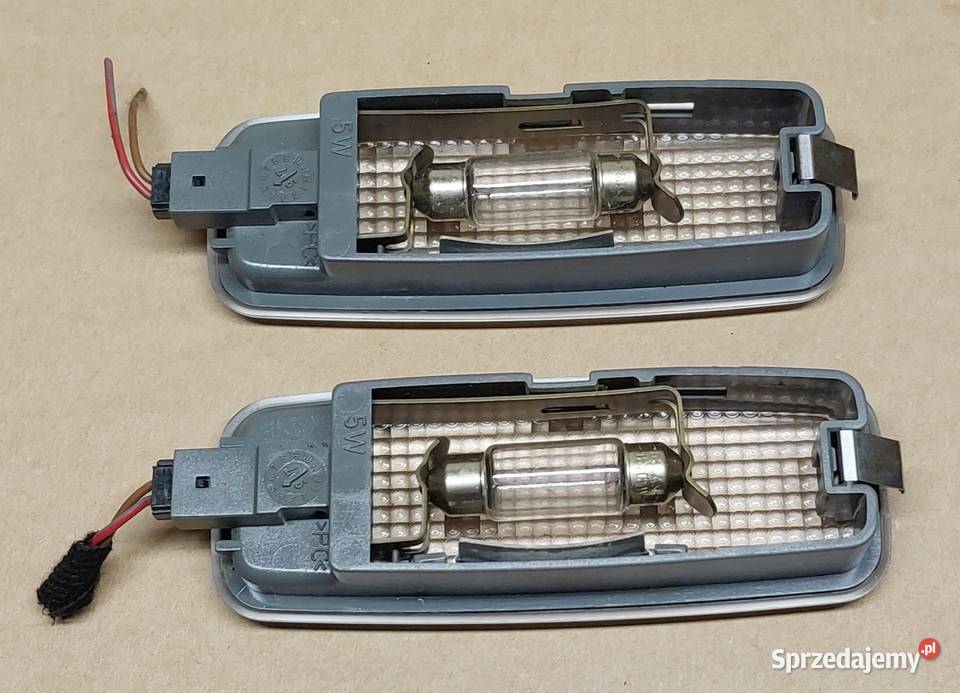 LAMPKA OŚWIETLENIE KABINY AUDI A3 8L A4 B6 A6 C5 Oświetlenie kabiny Mielęcin