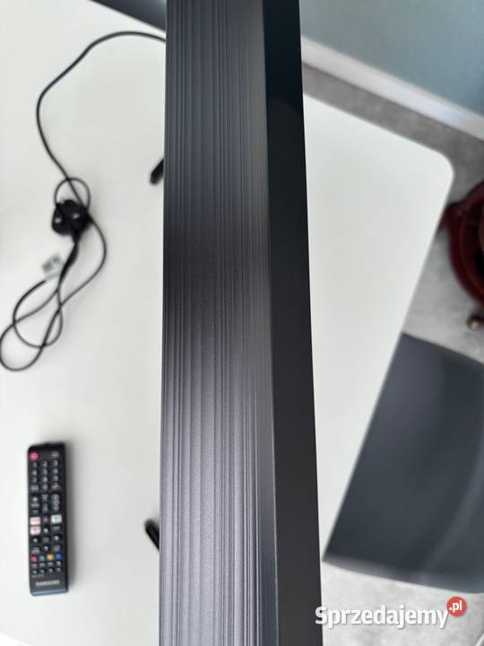 Telewizor Samsung UE32T4300AK 32 cale LED Smart TV i Video Pruszcz