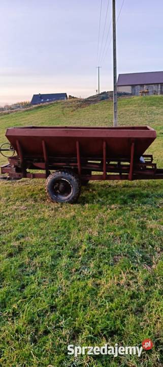 Rcw 3 piast rozsiewacz wapna nawozu wapniarka