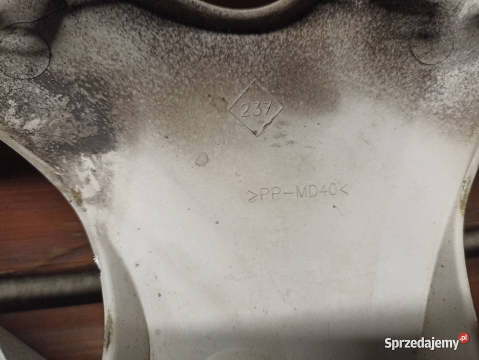 Kołpak samochodowy uniwersalny RENAULT 15 4031 małopolskie Kraków