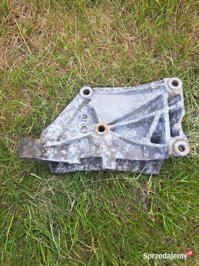 ŁAPA ALTERNATORA 028903143AD VW GOLF III Grzywna