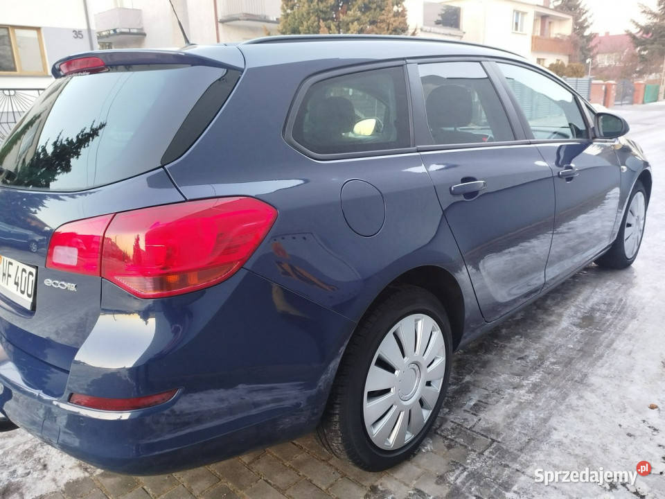 Opel Astra 2011r BENZYNA bez turbo 2 wlascicieli Toruń