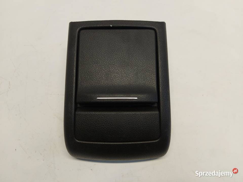 Subaru WRX STI 2015r uchwyt na kubek kubki tył