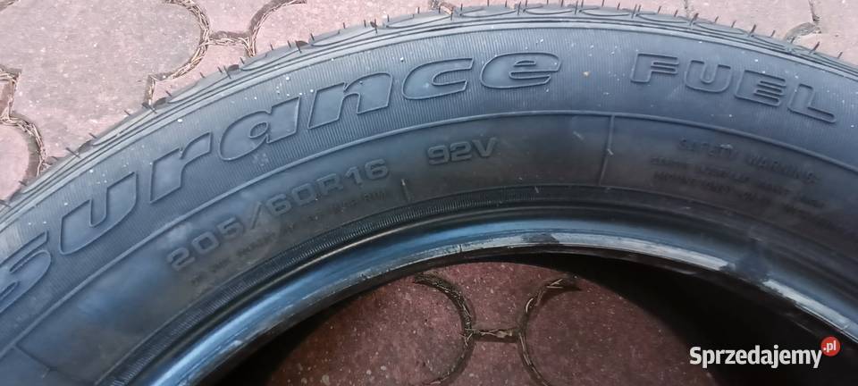 Opona Goodyear 20560R16 Opony sprzedam
