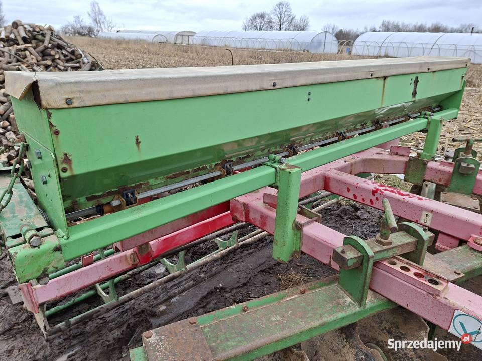 Siewnik do poplonów Unia Kraj mechaniczny Ożarów