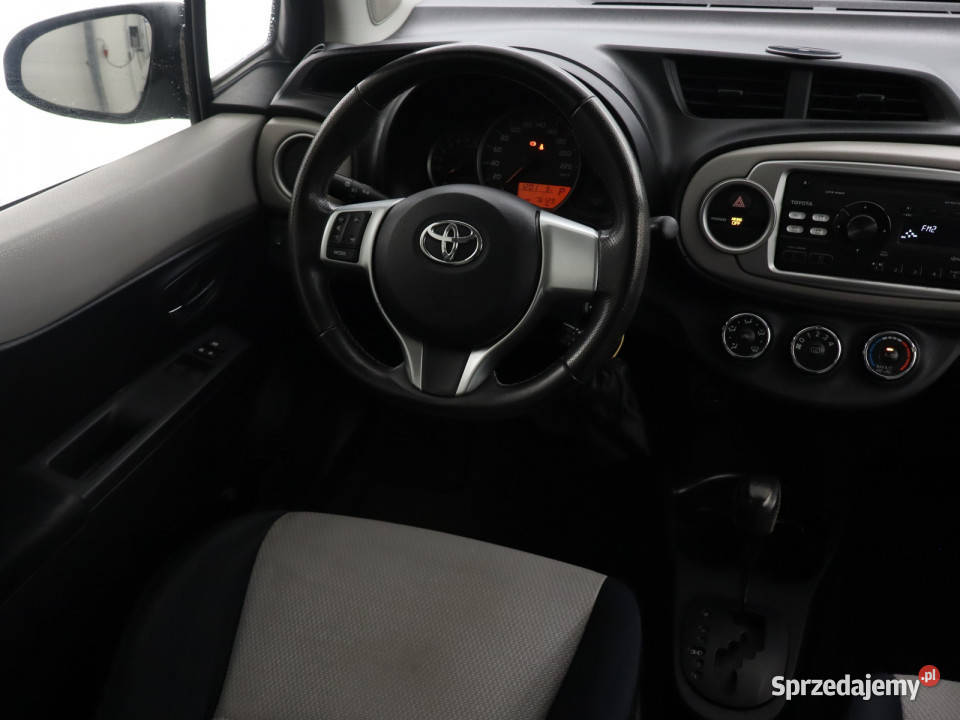 Toyota Yaris 133 Dual VVTi wielofunkcyjna kierownica Bielany Wrocławskie