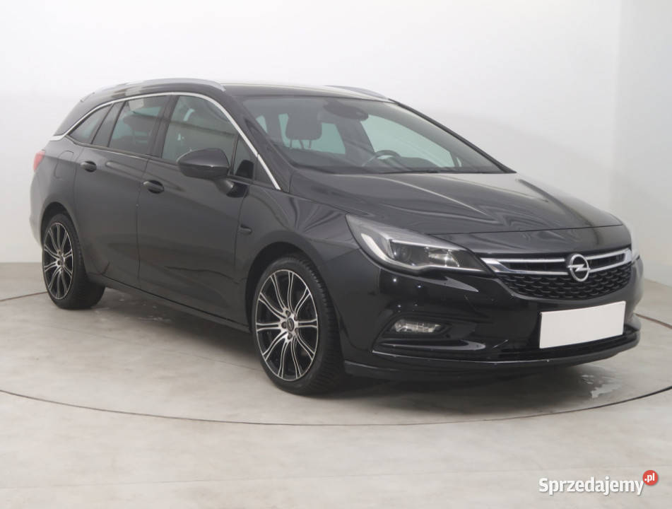 Opel Astra 16 BiCDTI 118KM Bielany Wrocławskie