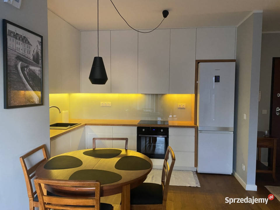 Sprzedam 3pokojowe mieszkanie 5737 m2 z miejscem Piętro 4 Warszawa