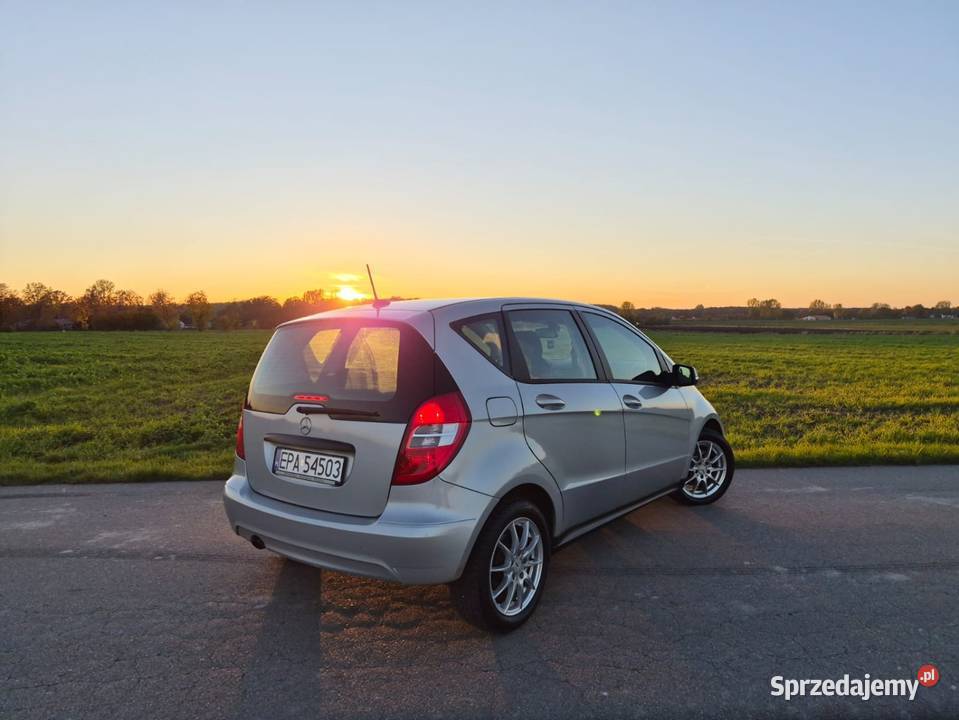 Mercedes a 160 blueefficiency 10r lift kurtyny powietrzne Łódź