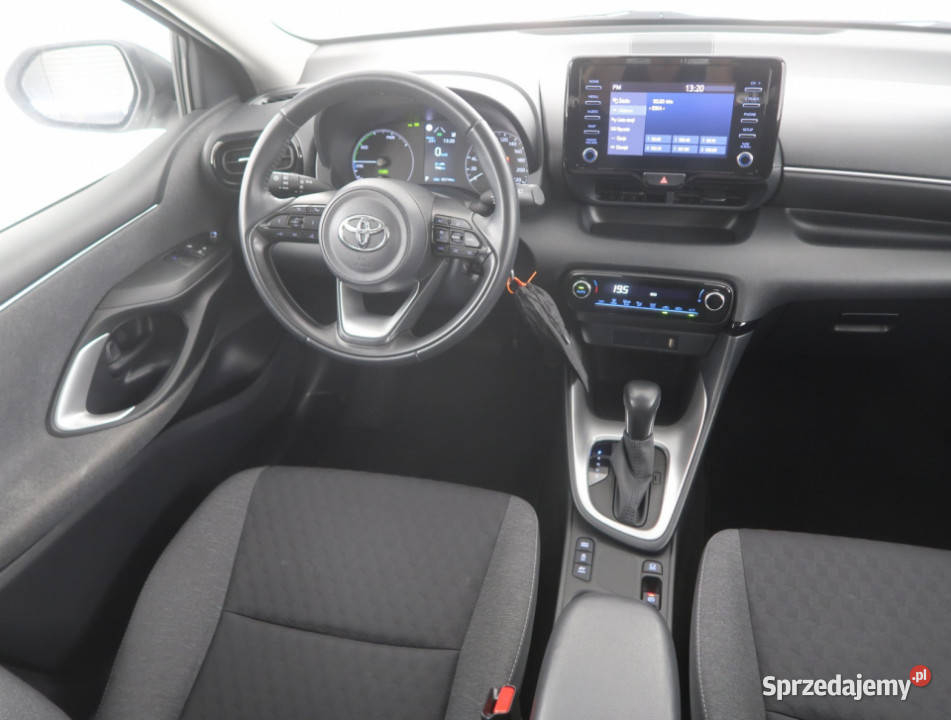 Toyota Yaris 15 VVTi Hybrid dolnośląskie Bielany Wrocławskie