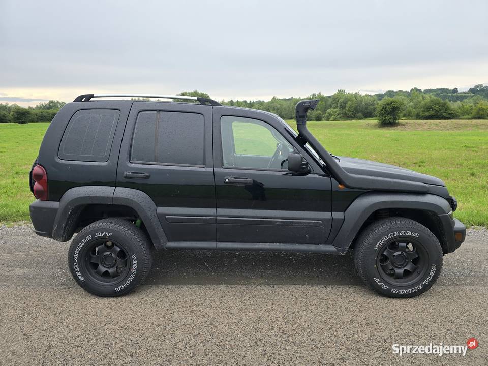 JEEP KJ 2005 28 CRD DIESEL ZDROWY Rok produkcji 2005 Kielce