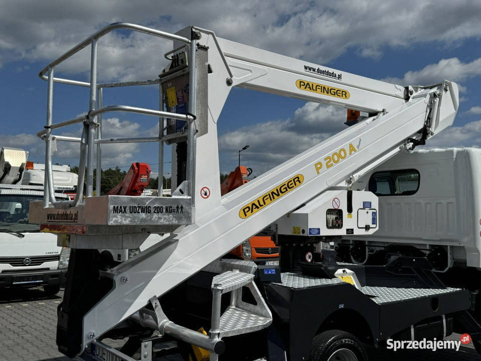 Nissan Cabstar Podnośnik Koszowy 20m Palfinger centralny zamek świętokrzyskie Widełki