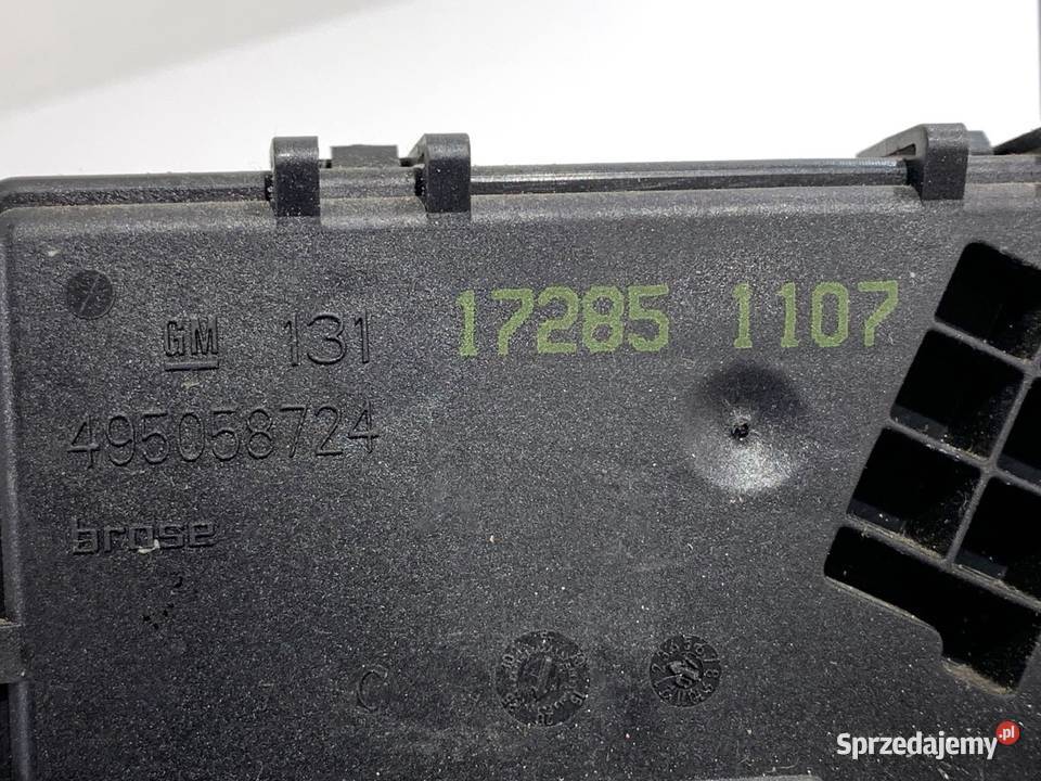 ZAMEK KLAPY TYŁ OPEL ASTRA H Hatchback 13117285