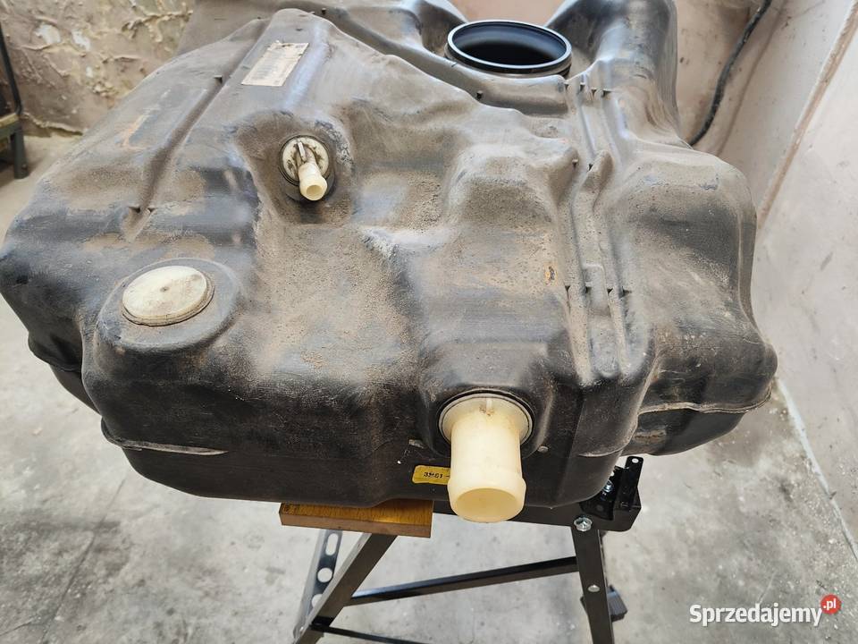 Zbiornik paliwa Ford Focus 1618 TDCi Niewiesze